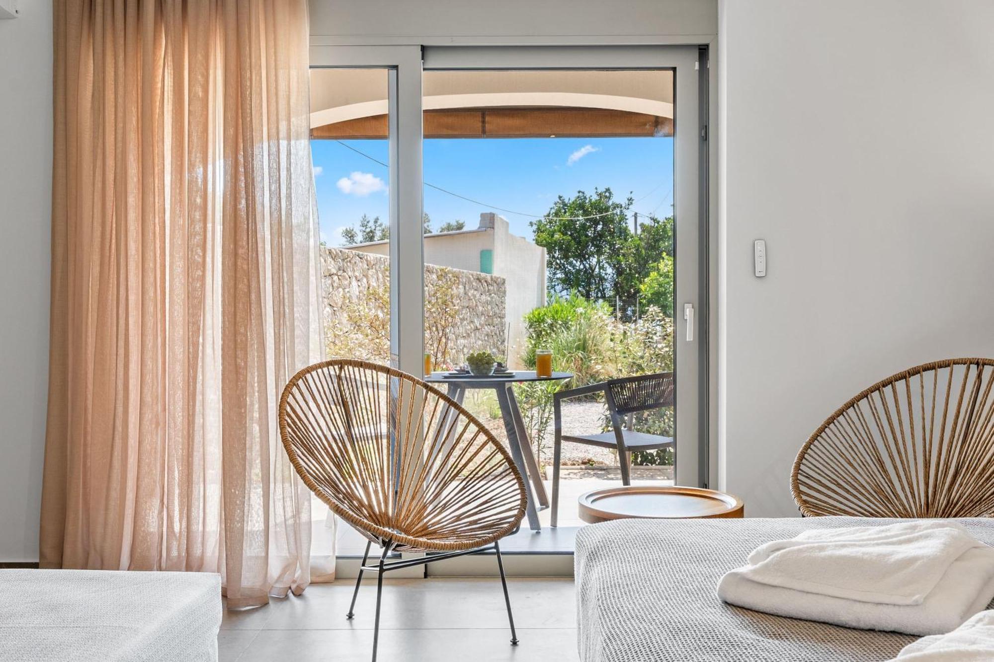 Blue Symphony Suites Apartments Nikiana Dış mekan fotoğraf